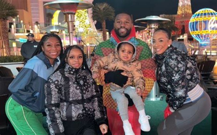 Discover The True Number Of Floyd Mayweather's Kids
