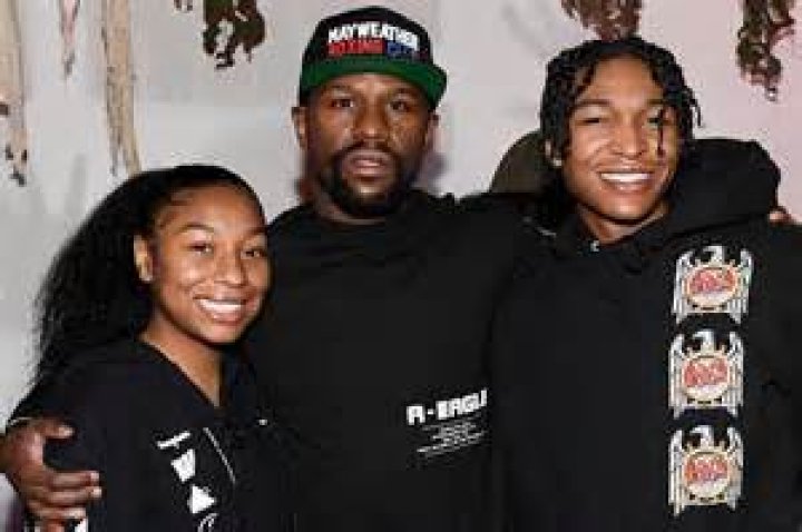 Floyd Mayweather's Sibling Support System: Unveiling Hidden Insights