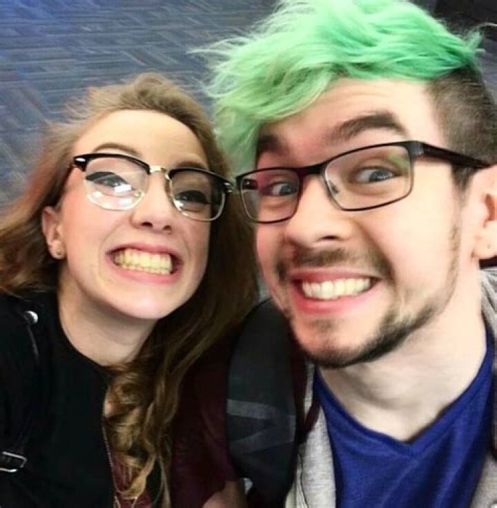 Who is Jacksepticeye’s Girlfriend and Where Does He Live Now?